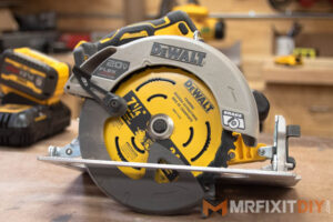 DeWalt 20v 7 1/4" circular saw with flexvolt advantage review