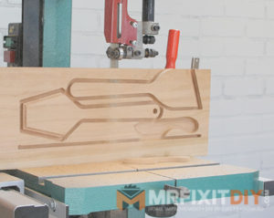 resawing wooden kitchen utensils