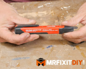 Milwaukee voltage detector